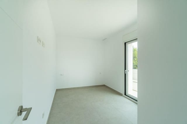 3 makuuhuone Huoneisto myytävänä paikassa Playa Flamenca, Orihuela mukana uima-altaan 
autotalli - 380 000 € (Ref: 9007405)