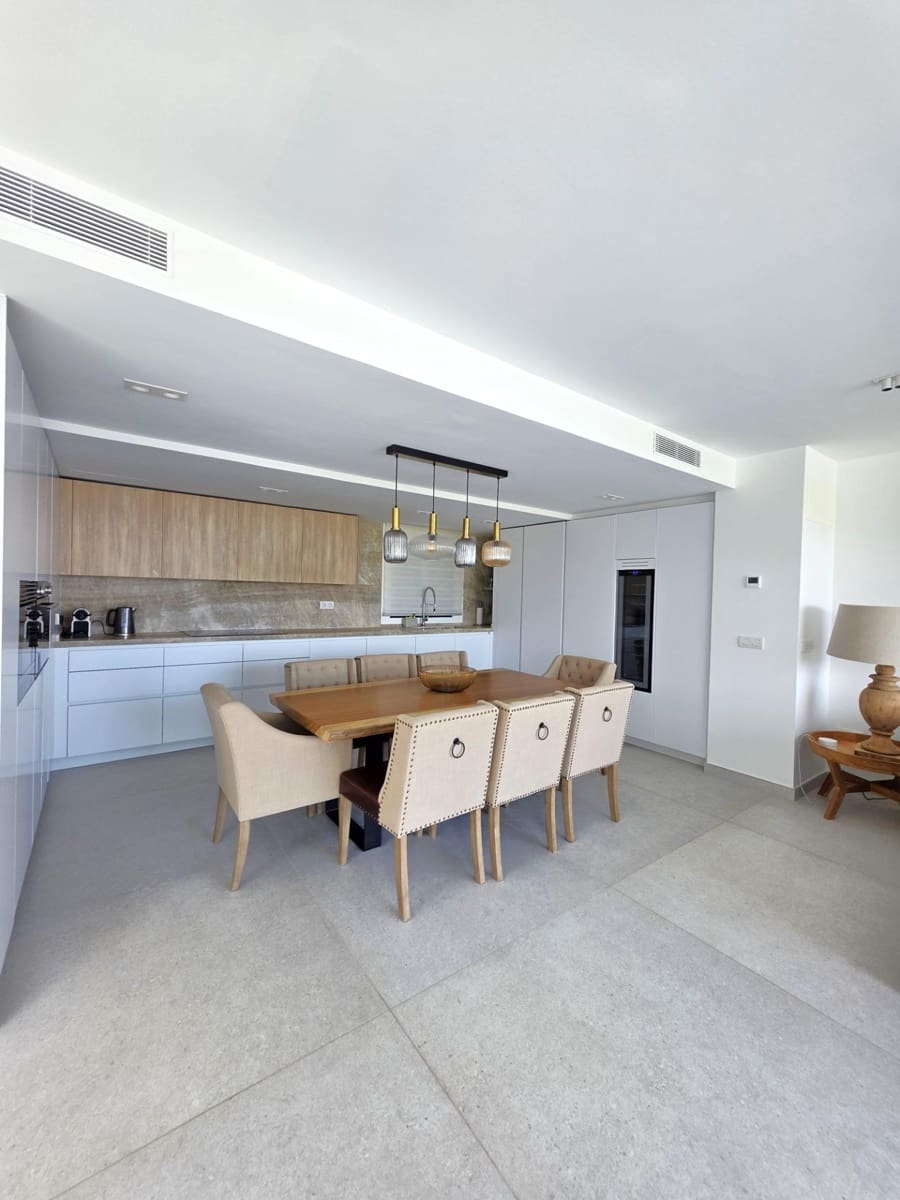 4 soveværelse Penthouse til salg i San Jose / Sant Josep de Sa Talaia med swimmingpool garage - € 1.785.000 (Ref: 9065390)