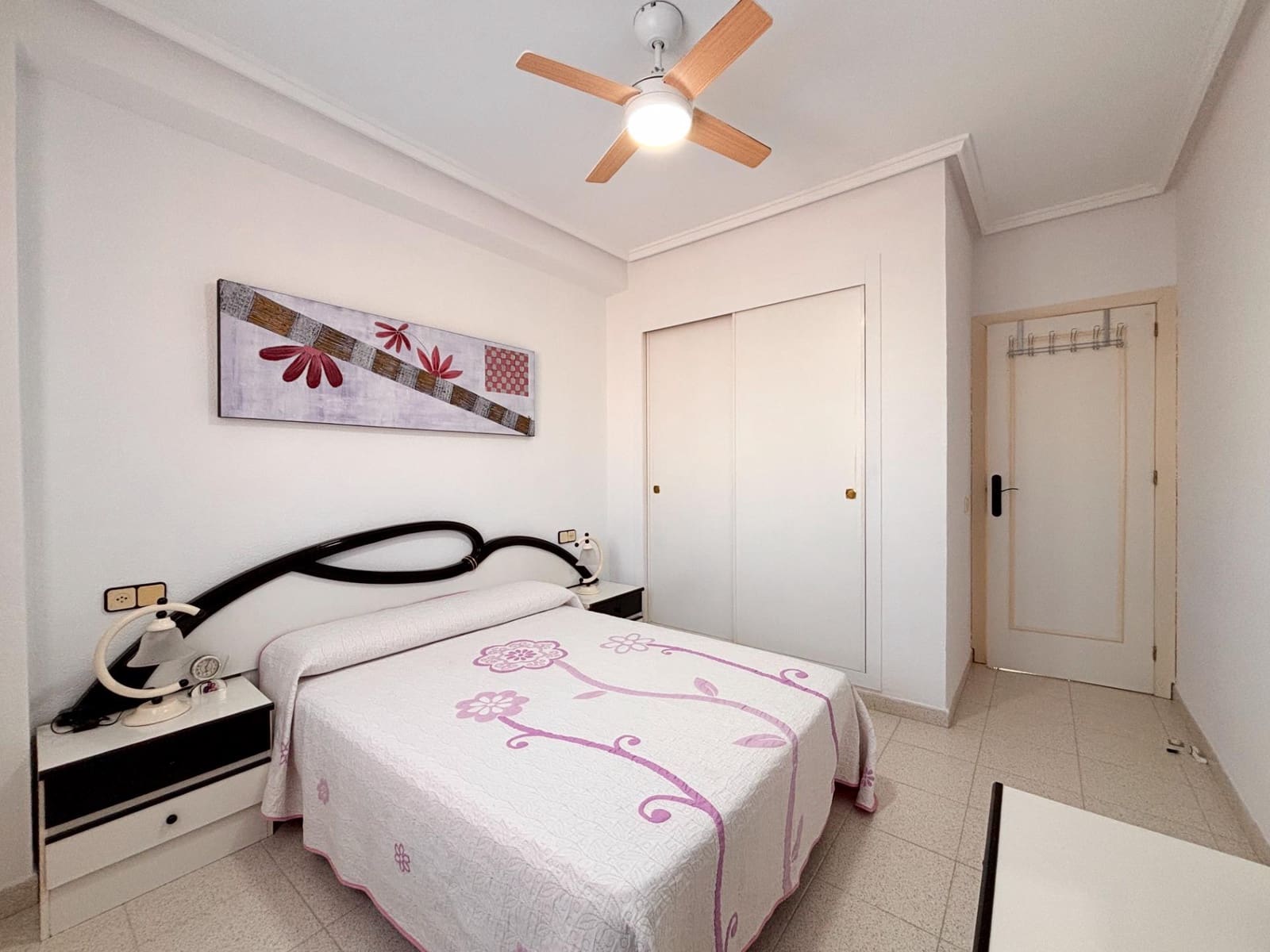 2 soverom Leilighet til salgs i Torrevieja med svømmebasseng - € 129 900 (Ref: 9402463)