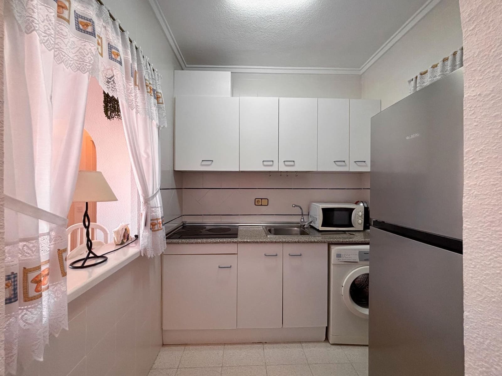 2 soverom Leilighet til salgs i Torrevieja med svømmebasseng - € 129 900 (Ref: 9402463)