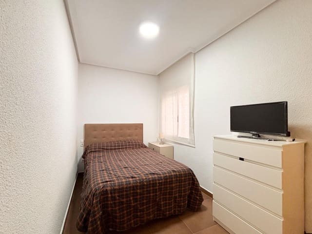 3 quarto Apartamento para venda em Centro, Torrevieja - 165 000 € (Ref: 9402464)