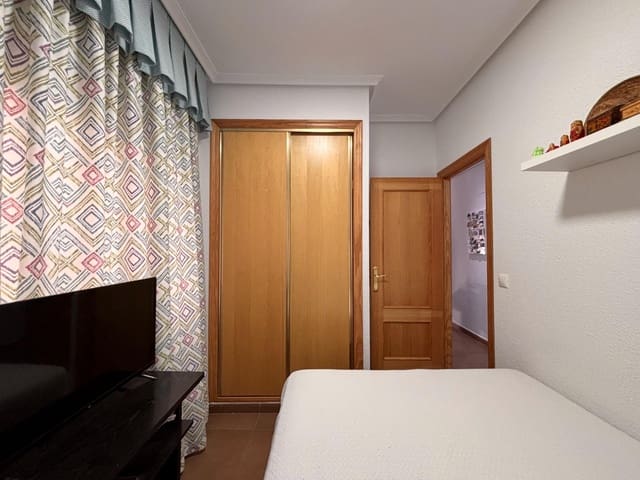 3 quarto Apartamento para venda em Centro, Torrevieja - 165 000 € (Ref: 9402464)