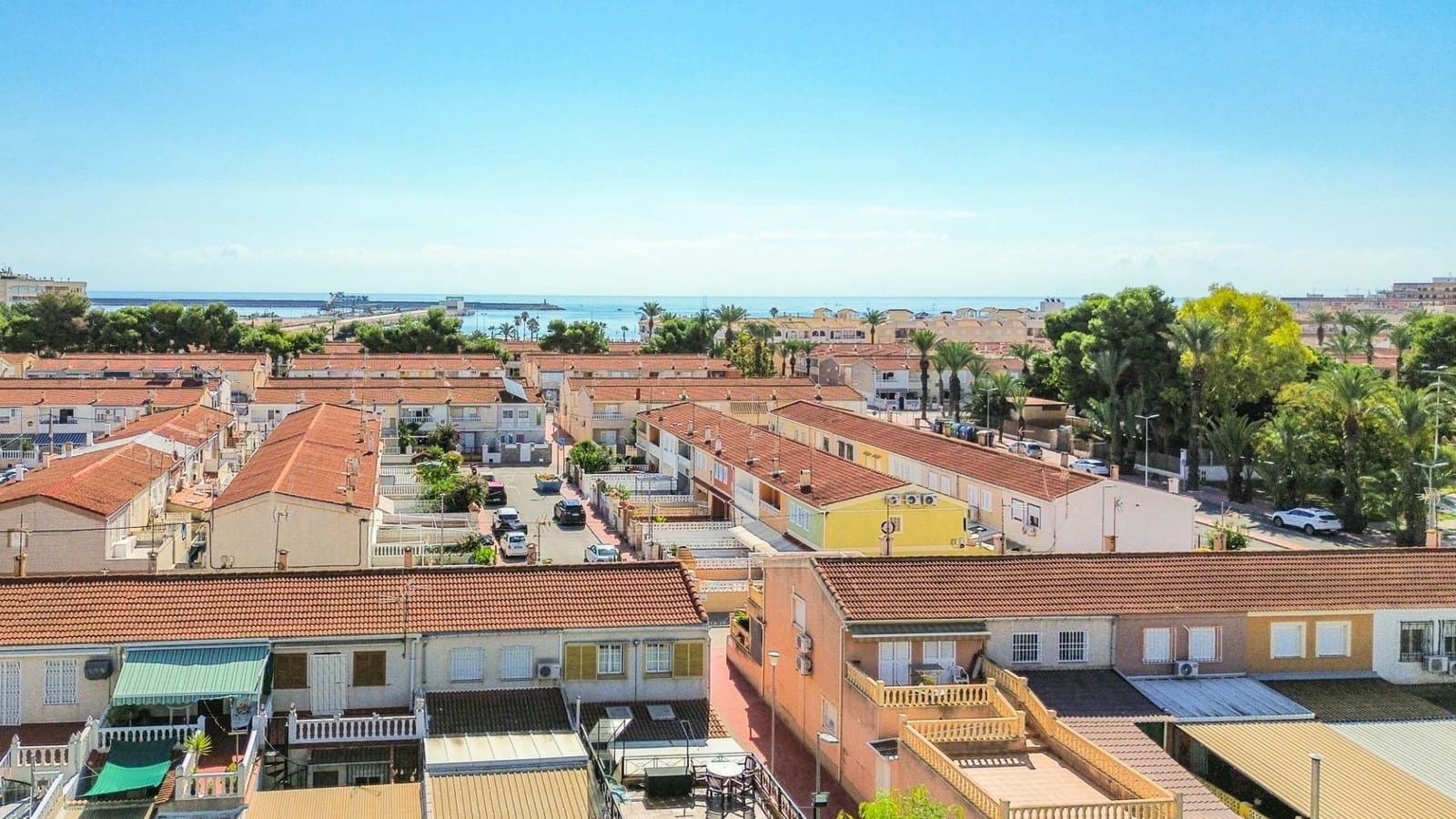 4 soveværelse Bungalow til salg i Torrevieja med garage - € 249.900 (Ref: 9406627)