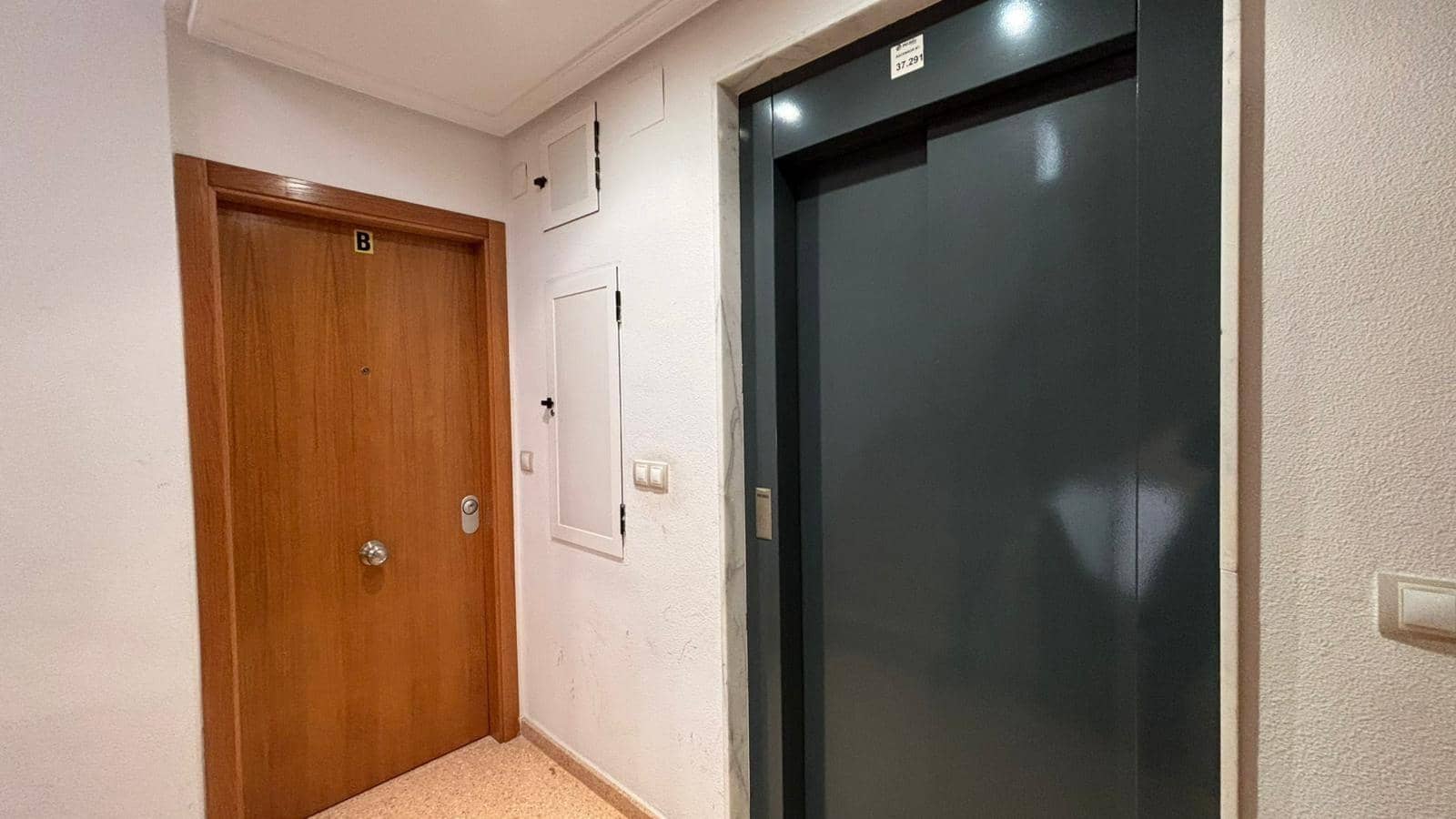 2 makuuhuone Huoneisto myytävänä paikassa Torrevieja - 135 000 € (Ref: 9527859)