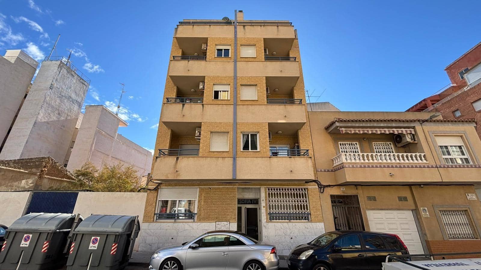 2 makuuhuone Huoneisto myytävänä paikassa Torrevieja - 135 000 € (Ref: 9527859)