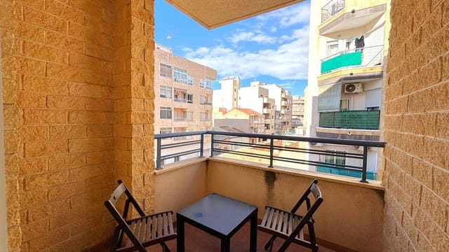 2 makuuhuone Huoneisto myytävänä paikassa Puerto Deportivo, Torrevieja - 135 000 € (Ref: 9527859)