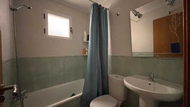 2 makuuhuone Huoneisto myytävänä paikassa Puerto Deportivo, Torrevieja - 135 000 € (Ref: 9527859)