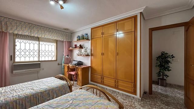 3 Zimmer Wohnung zu verkaufen in Torrevieja - 310.000 € (Ref: 9533950)