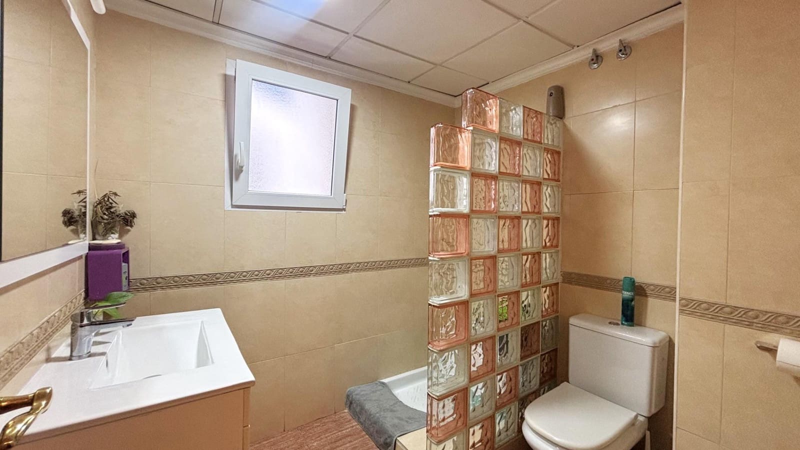 4 chambre Appartement à vendre à Torrevieja avec garage - 270 000 € (Ref: 9565421)