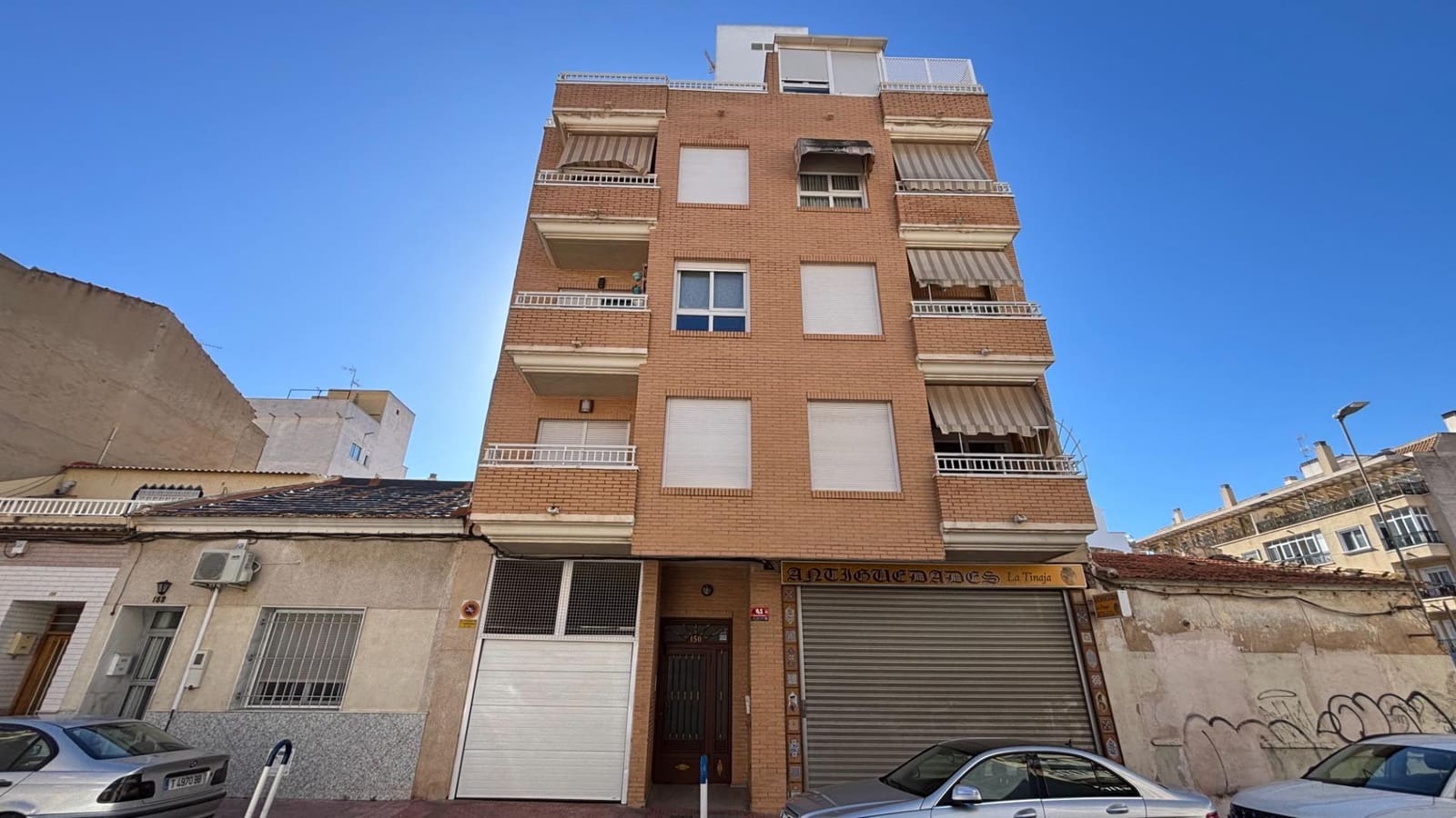 4 chambre Appartement à vendre à Torrevieja avec garage - 270 000 € (Ref: 9565421)