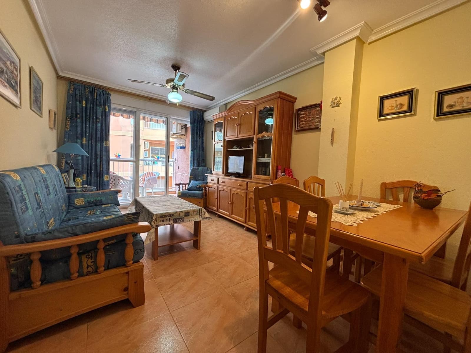 1 Zimmer Apartment zu verkaufen in Torrevieja mit Garage - 129.900 € (Ref: 9640395)