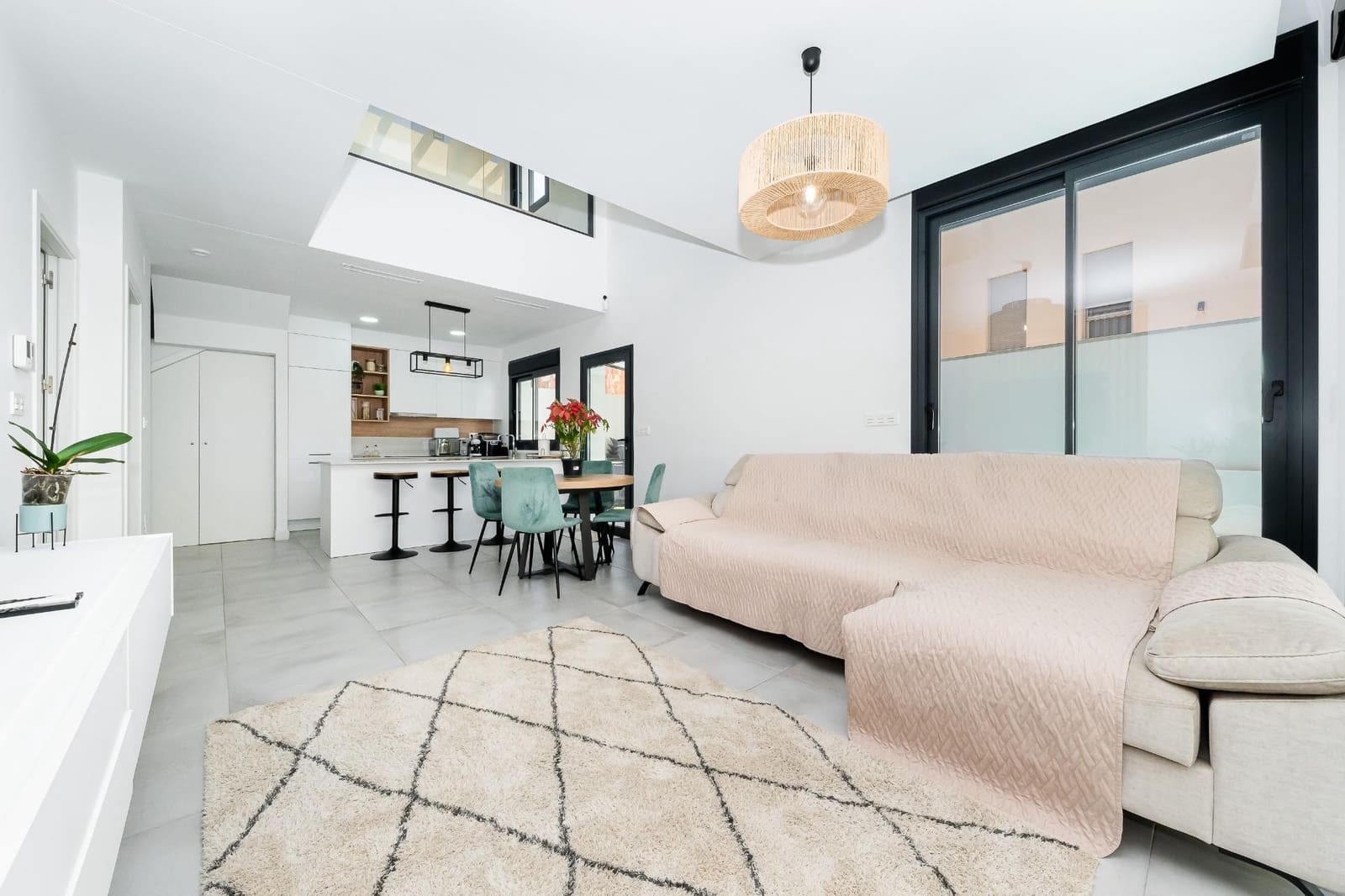 3 makuuhuone Huvila myytävänä paikassa Los Montesinos mukana uima-altaan - 449 000 € (Ref: 9640396)