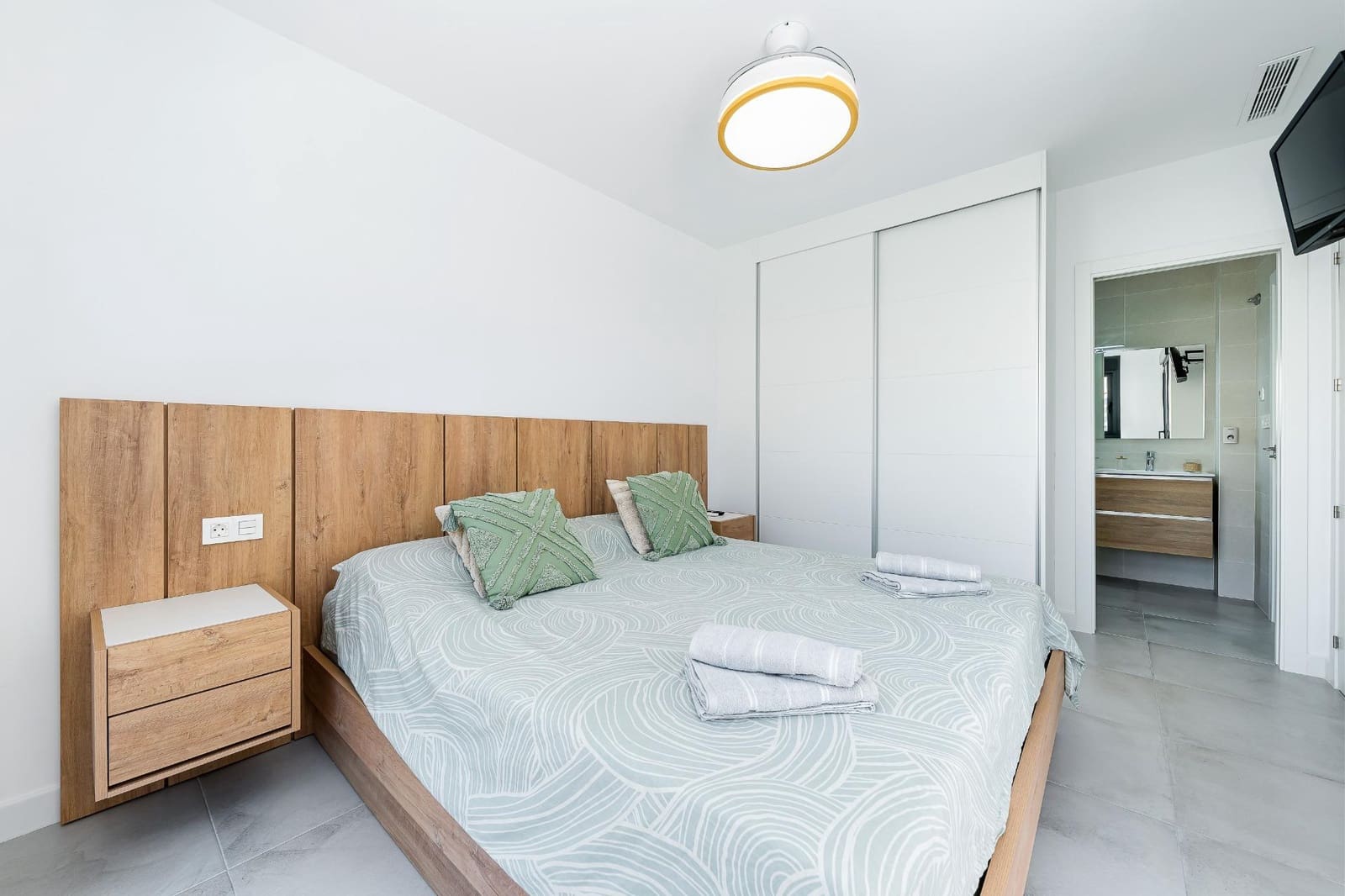 3 makuuhuone Huvila myytävänä paikassa Los Montesinos mukana uima-altaan - 449 000 € (Ref: 9640396)