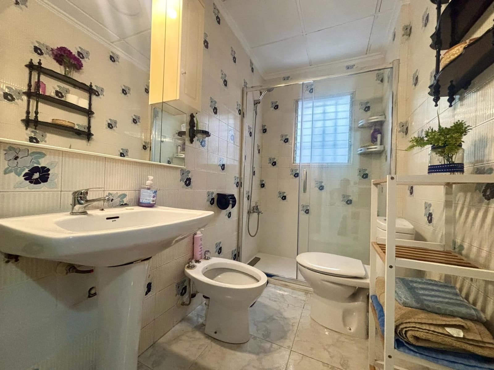 Apartamento de 2 habitaciones en Torrevieja en venta - 160.000 € (Ref: 9696296)