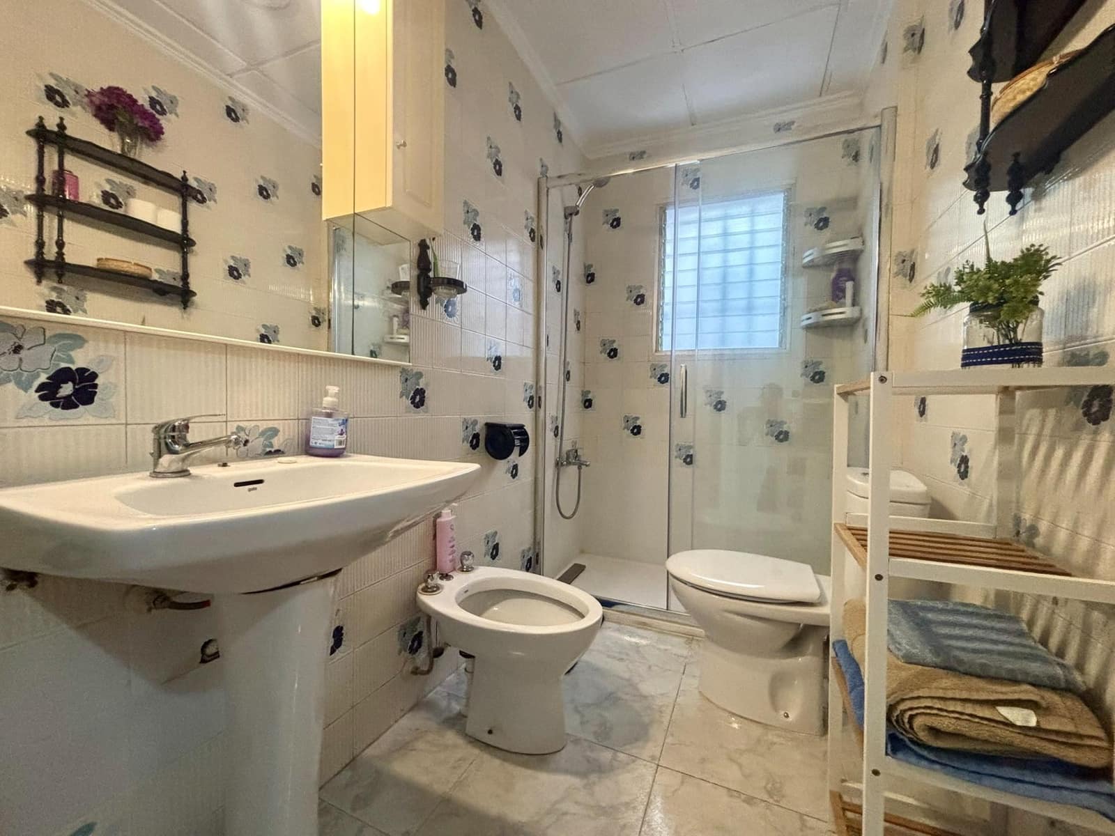 Apartamento de 2 habitaciones en Torrevieja en venta - 160.000 € (Ref: 9696296)