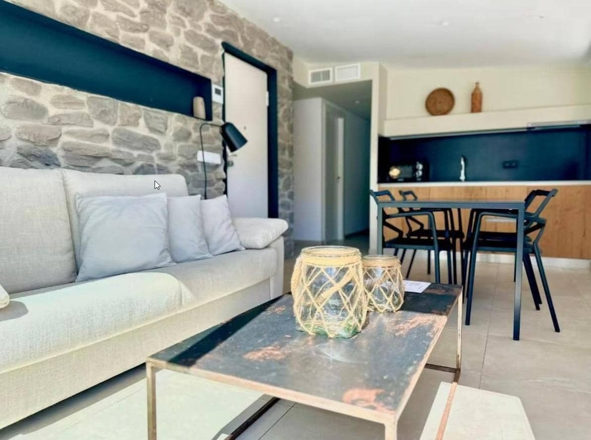 16 makuuhuone Huoneisto myytävänä paikassa San Jose / Sant Josep de Sa Talaia mukana uima-altaan - 3 500 000 € (Ref: 9820389)