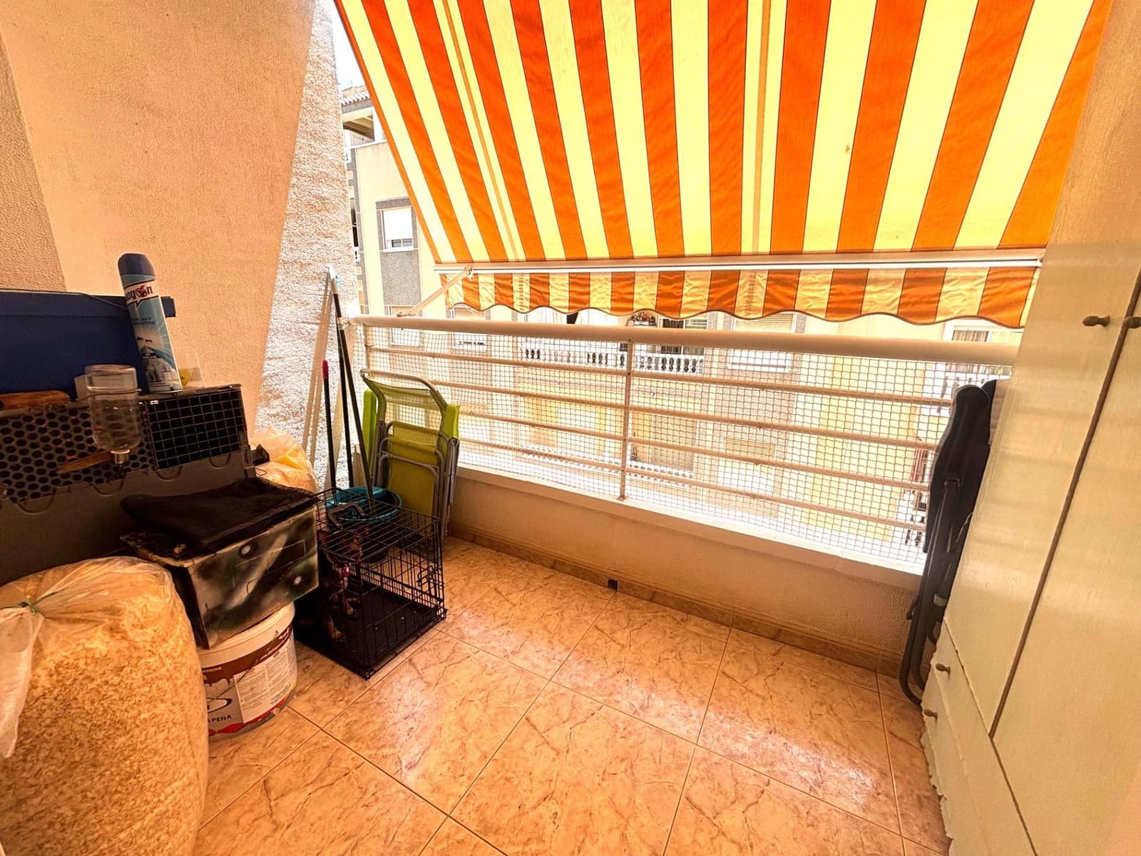 Apartamento de 2 habitaciones en Torrevieja en venta - 115.000 € (Ref: 9963315)