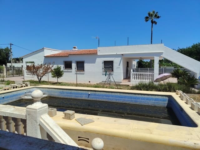 5 bedroom Townhouse for sale in Oliva Pueblo, Oliva with pool garage - € 310,000 (Ref: 10001039)