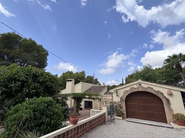 4 soveværelse Villa til salg i Montgó - Ermita, Javea / Xàbia med swimmingpool garage - € 1.200.000 (Ref: 10010347)