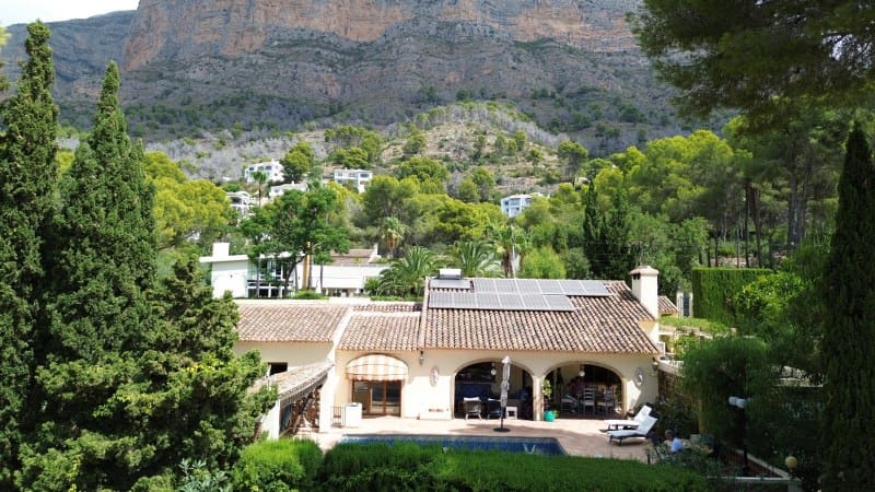 4 soveværelse Villa til salg i Javea / Xabia med swimmingpool garage - € 1.200.000 (Ref: 10010347)