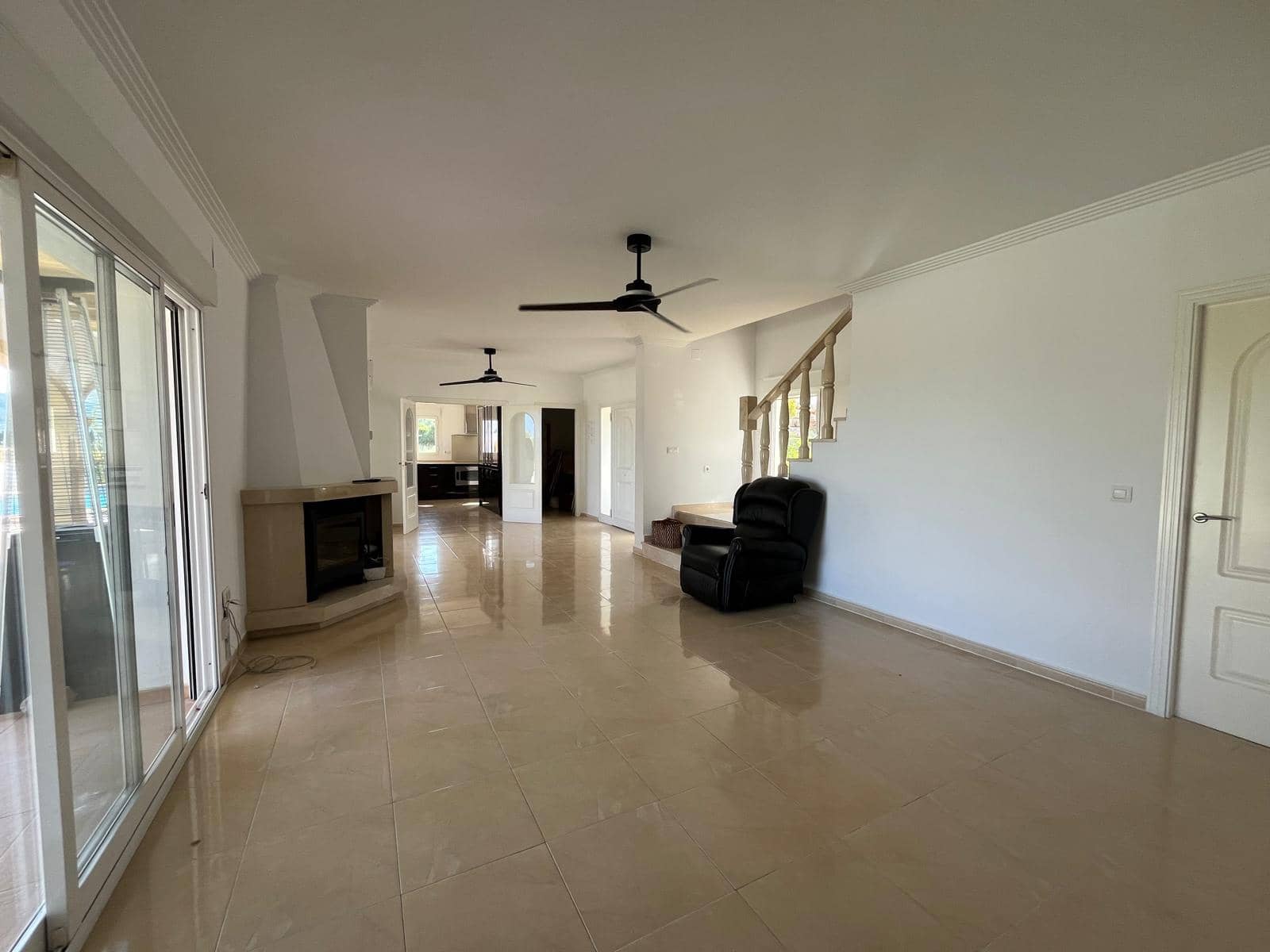 4 chambre Villa/Maison à vendre à Beniarbeig avec piscine garage - 850 000 € (Ref: 10016965)