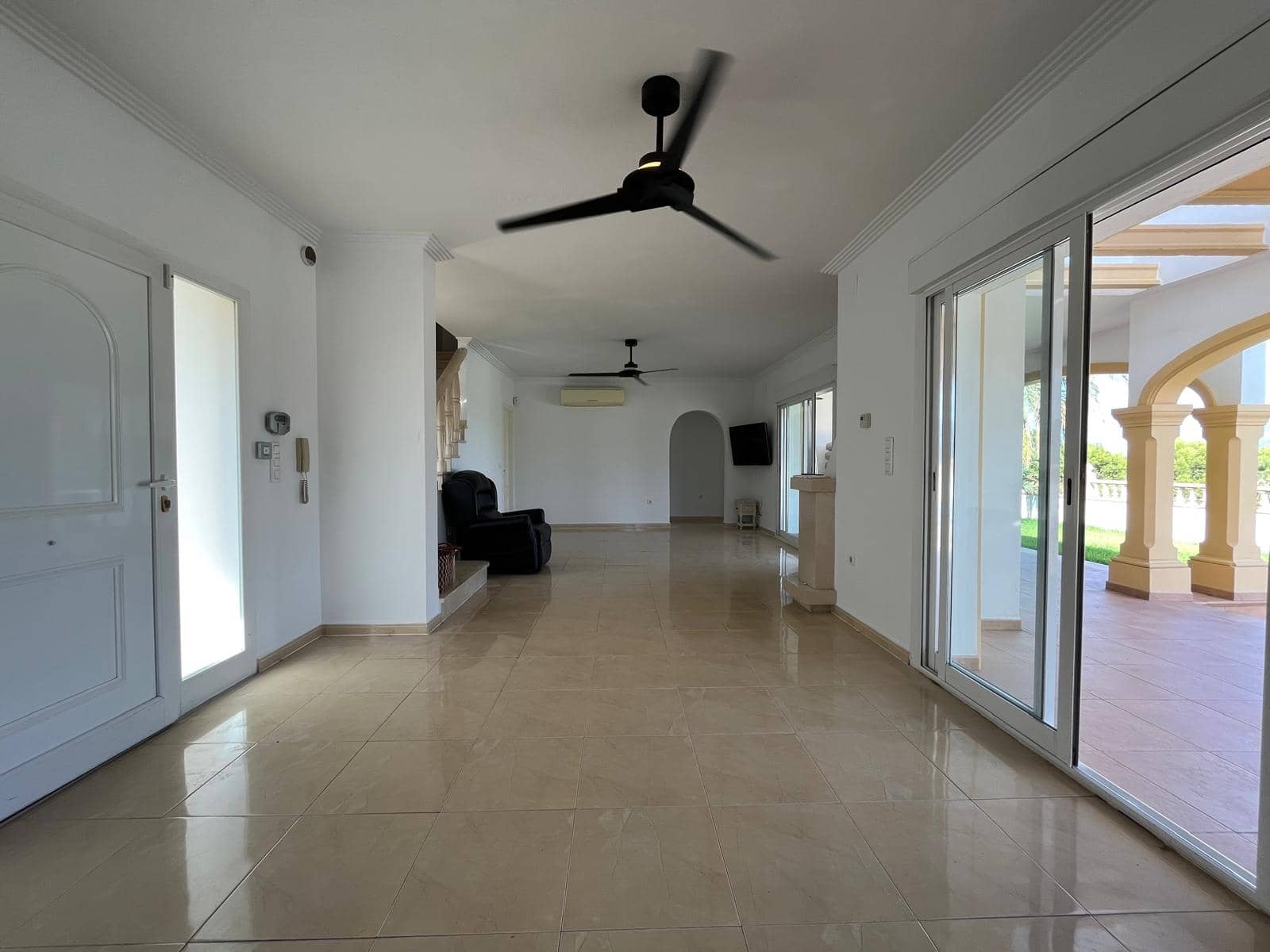 4 chambre Villa/Maison à vendre à Beniarbeig avec piscine garage - 850 000 € (Ref: 10016965)