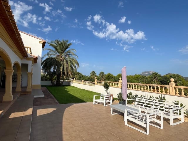 4 Zimmer Villa zu verkaufen in Beniarbeig mit Pool Garage - 850.000 € (Ref: 10016965)