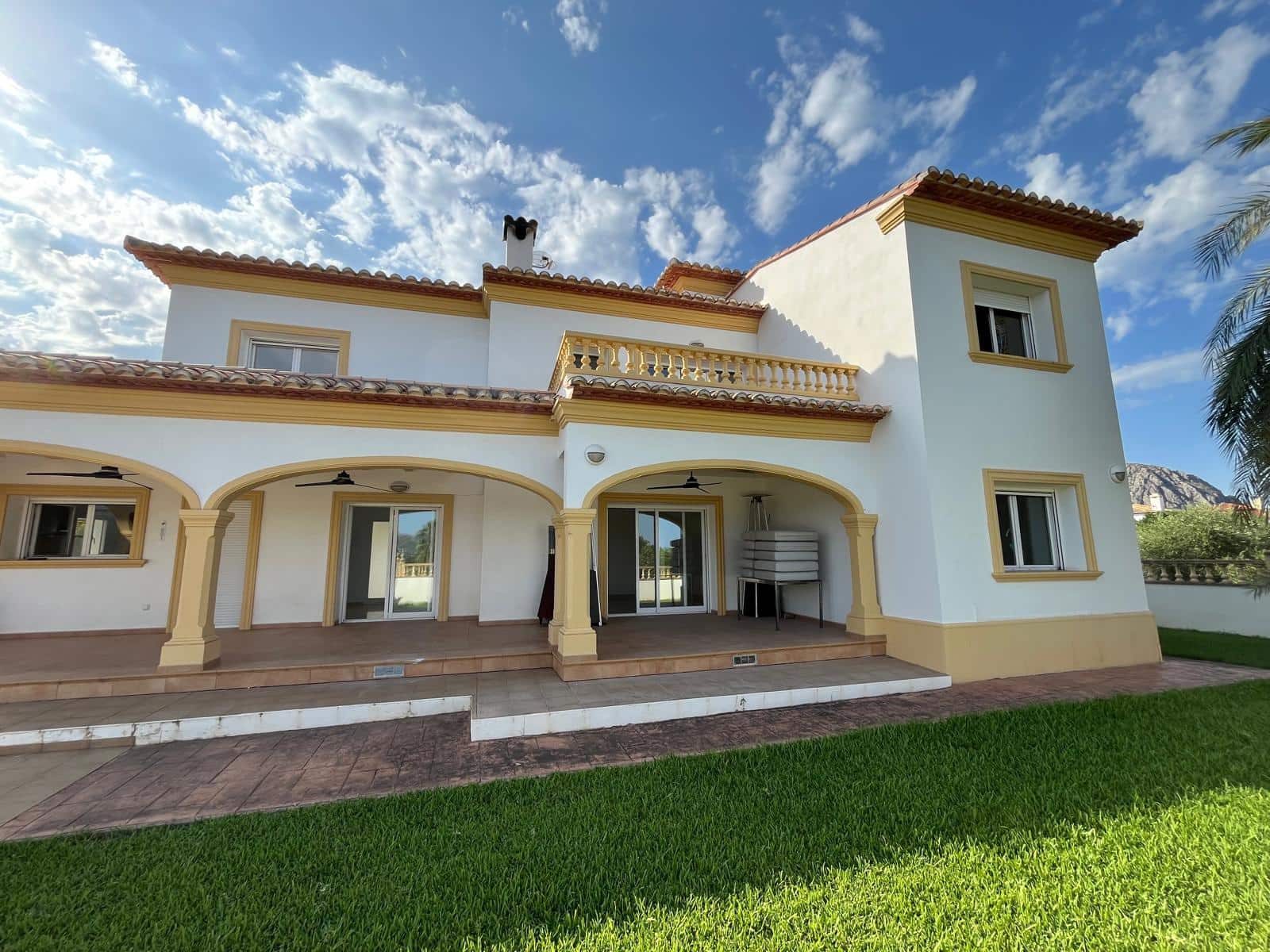 4 chambre Villa/Maison à vendre à Beniarbeig avec piscine garage - 850 000 € (Ref: 10016965)