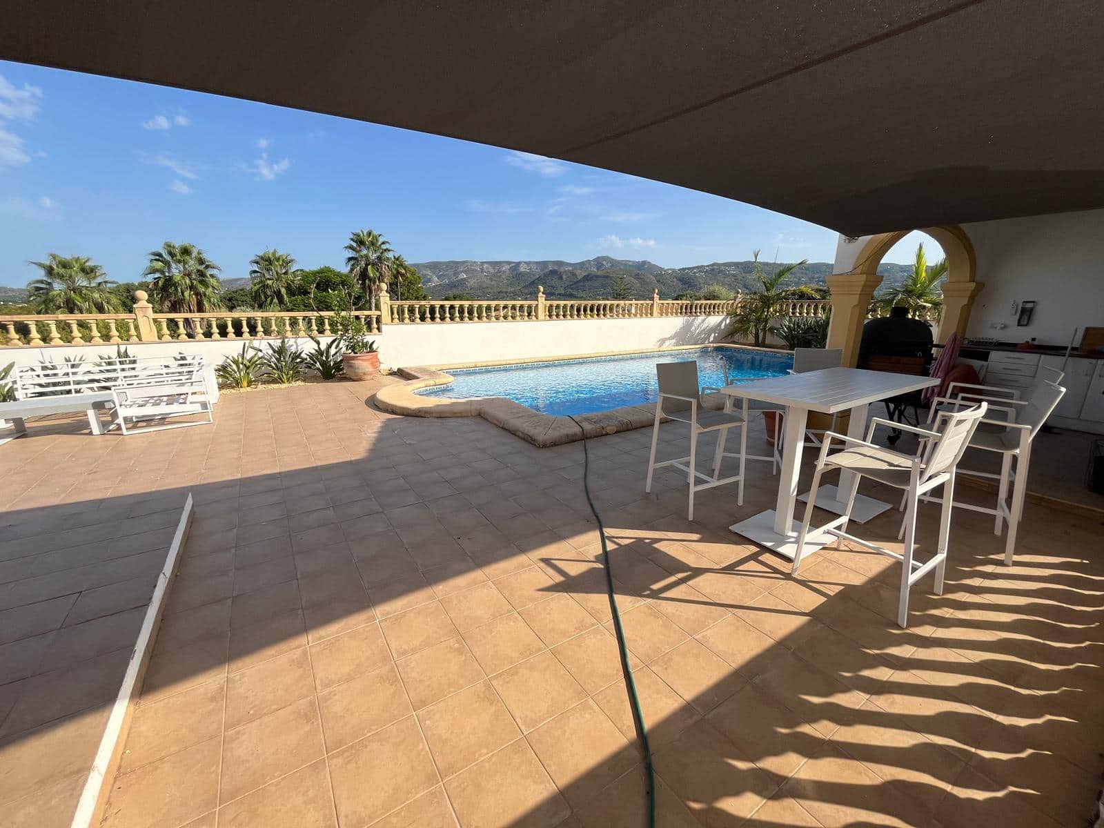 4 chambre Villa/Maison à vendre à Beniarbeig avec piscine garage - 850 000 € (Ref: 10016965)