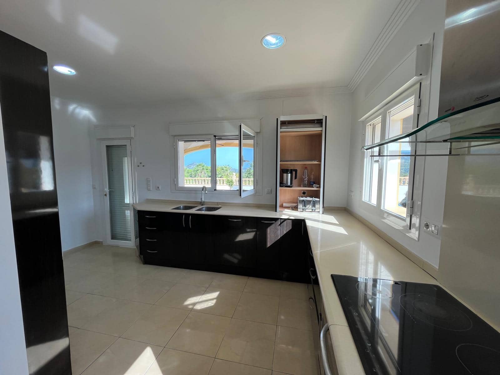 4 chambre Villa/Maison à vendre à Beniarbeig avec piscine garage - 850 000 € (Ref: 10016965)