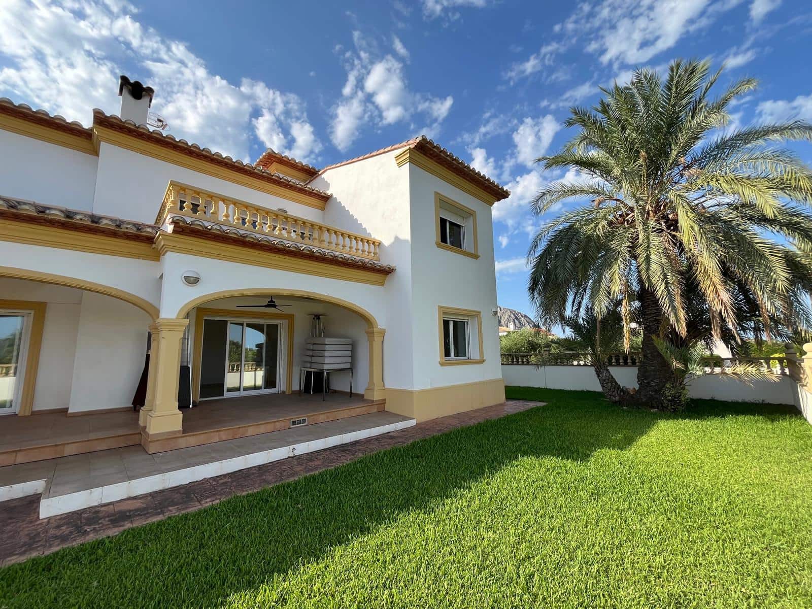 4 chambre Villa/Maison à vendre à Beniarbeig avec piscine garage - 850 000 € (Ref: 10016965)