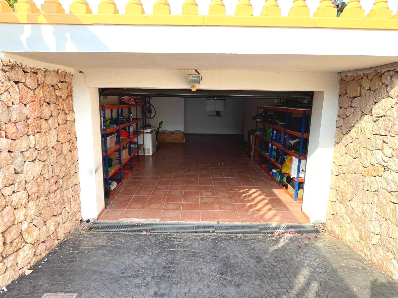 4 bedroom Villa for sale in Beniarbeig with pool garage - € 850,000 (Ref: 10016965)