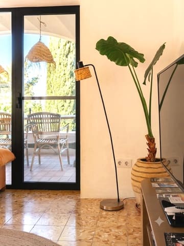 6 bedroom Villa for sale in Dénia with pool - € 940,000 (Ref: 10033368)