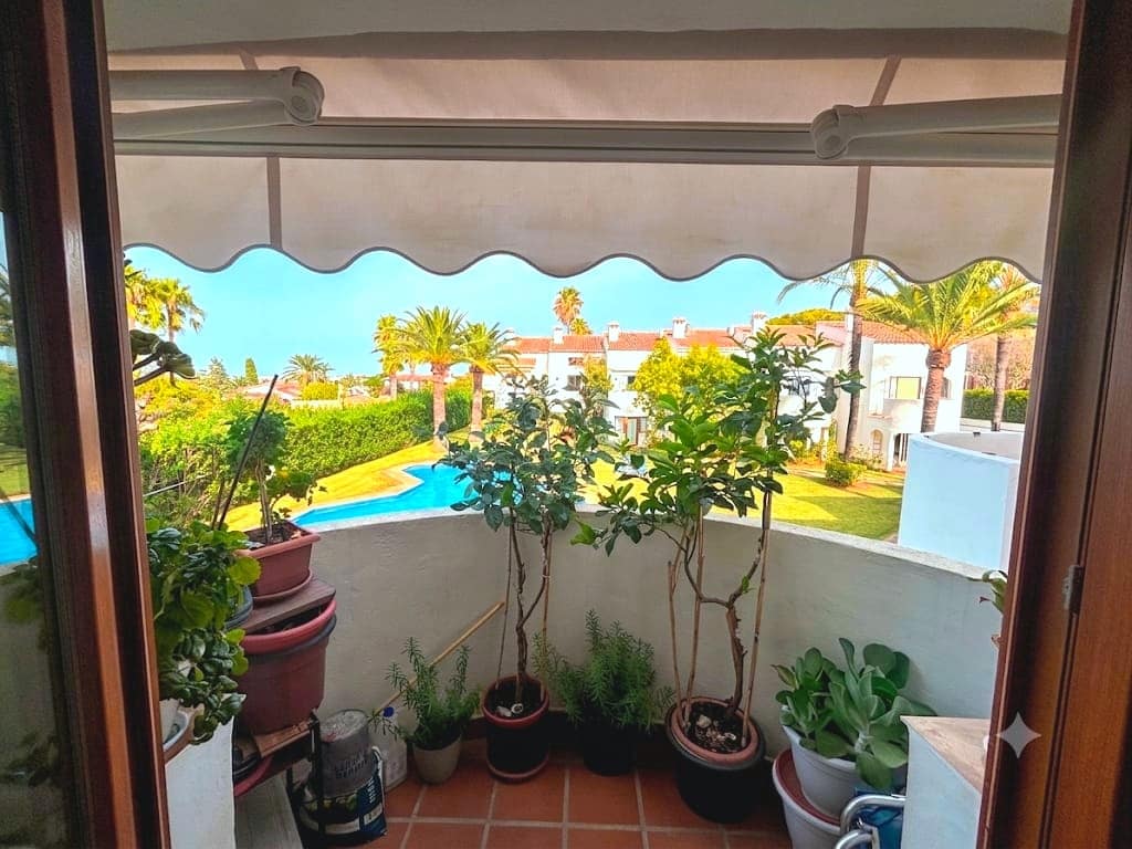 2 soverom Rekkehus til salgs i Denia med svømmebasseng garasje - € 315 000 (Ref: 10041935)