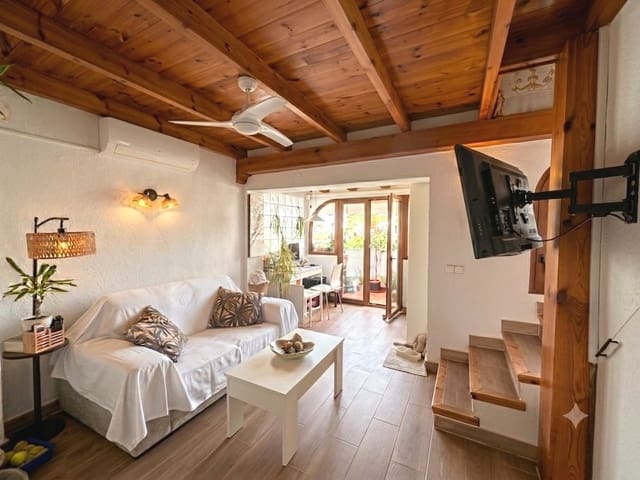 2 soverom Rekkehus til salgs i Dénia med svømmebasseng garasje - € 315 000 (Ref: 10041935)
