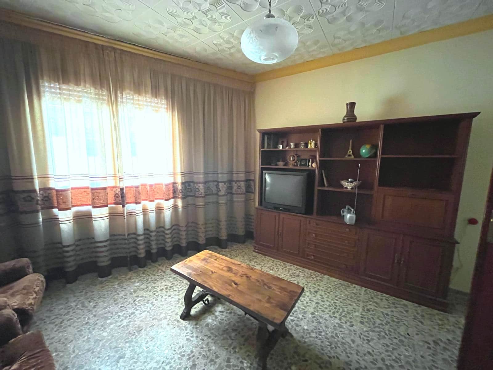 5 Zimmer Haus zu verkaufen in Pedreguer mit Garage - 225.000 € (Ref: 10044256)