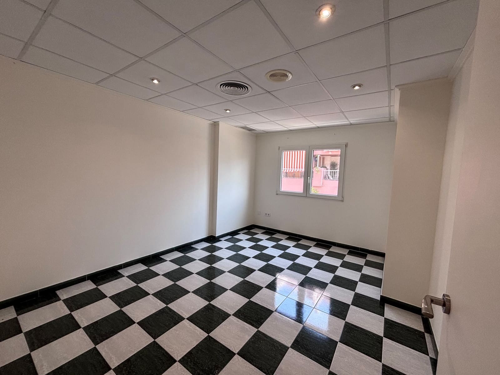 5 camera da letto Appartamento sulla Spiaggia in vendita in Denia - 365.000 € (Rif: 10080256)