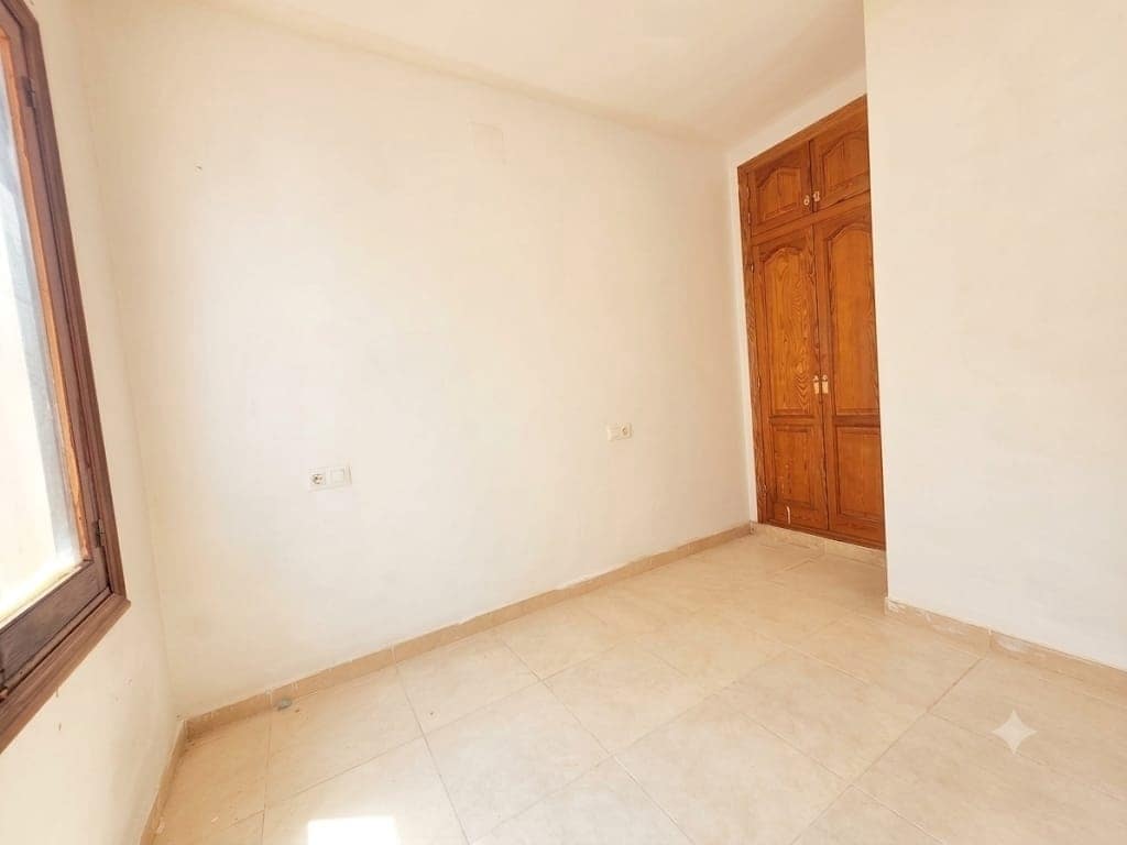 5 bedroom Apartment for sale in Ondara - € 215,000 (Ref: 10098598)