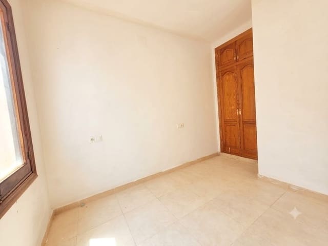 5 bedroom Apartment for sale in Ondara - € 215,000 (Ref: 10098598)