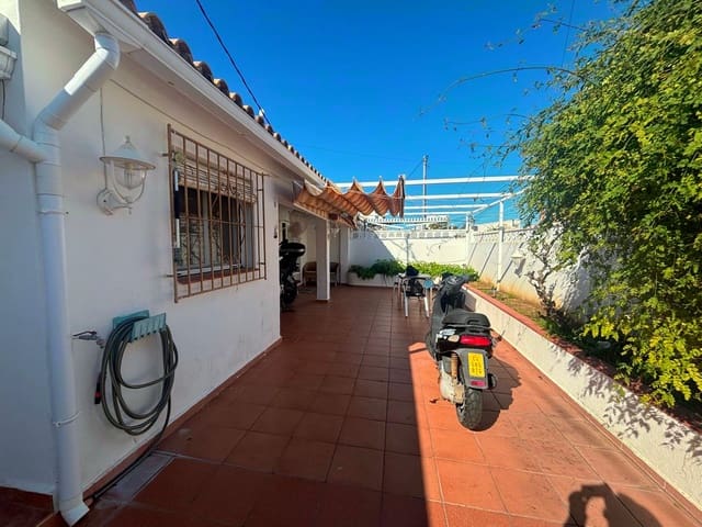 4 quarto Casa em Banda para venda em Dénia com garagem - 379 000 € (Ref: 10106452)