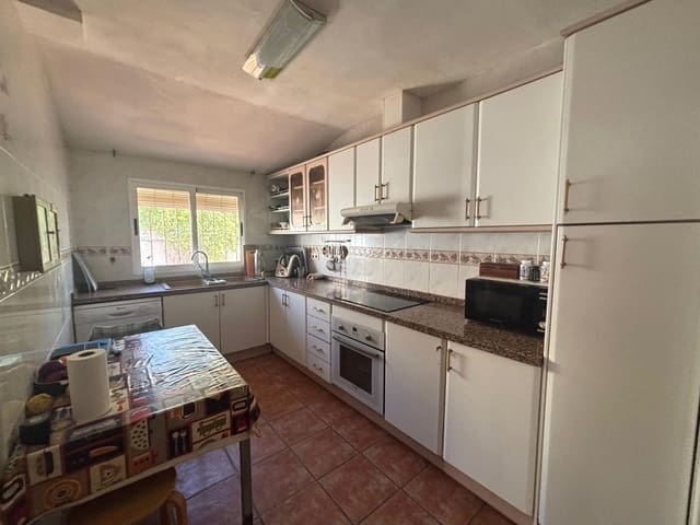 4 quarto Casa em Banda para venda em Dénia com garagem - 379 000 € (Ref: 10106452)