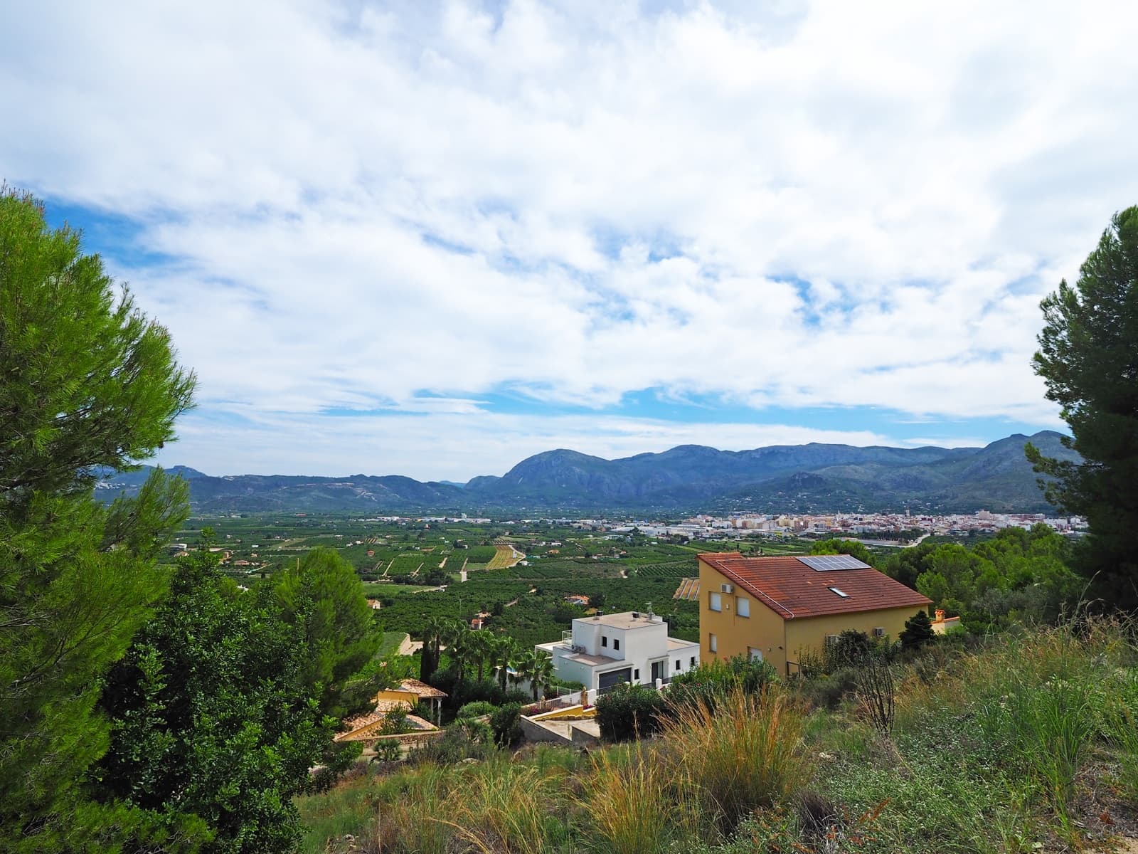 Grunde uden byggetilladelser til salg i Pego - € 1.600.000 (Ref: 8599189)