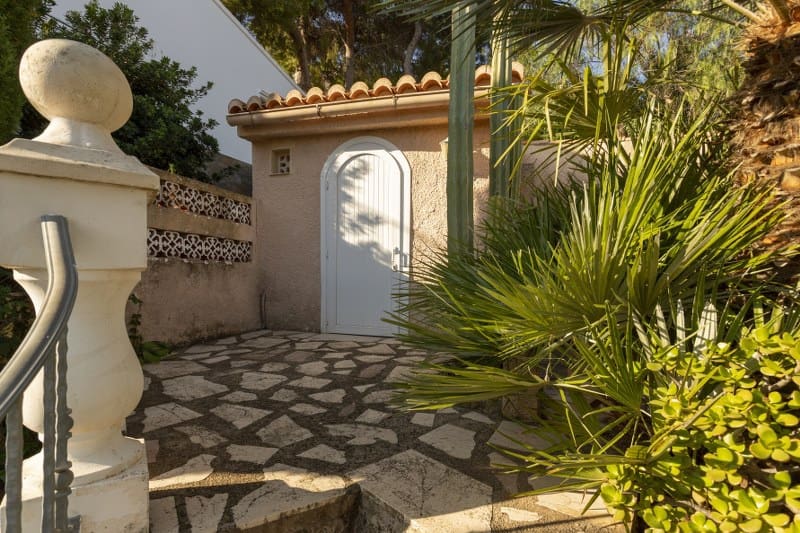 4 sypialnia Willa na sprzedaż w Denia z basenem garażem - 575 000 € (Ref: 8617229)