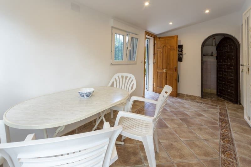 4 sypialnia Willa na sprzedaż w Denia z basenem garażem - 575 000 € (Ref: 8617229)