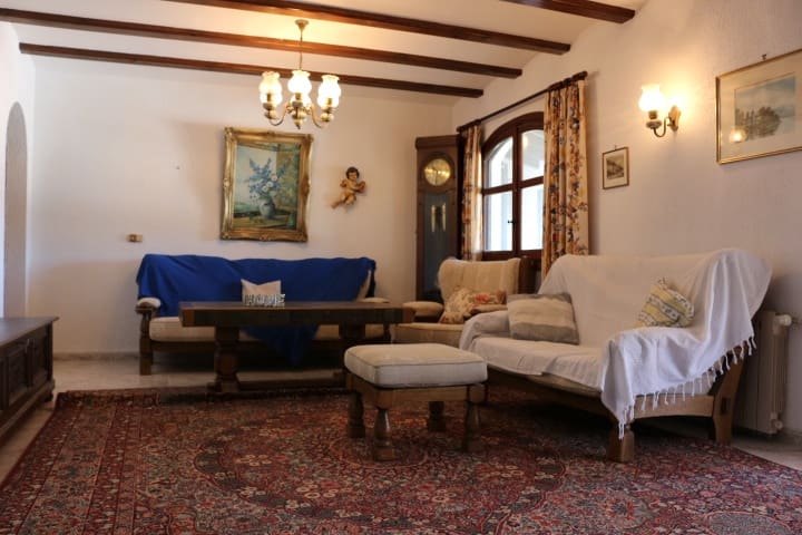 4 sypialnia Willa na sprzedaż w Denia z basenem garażem - 575 000 € (Ref: 8617229)