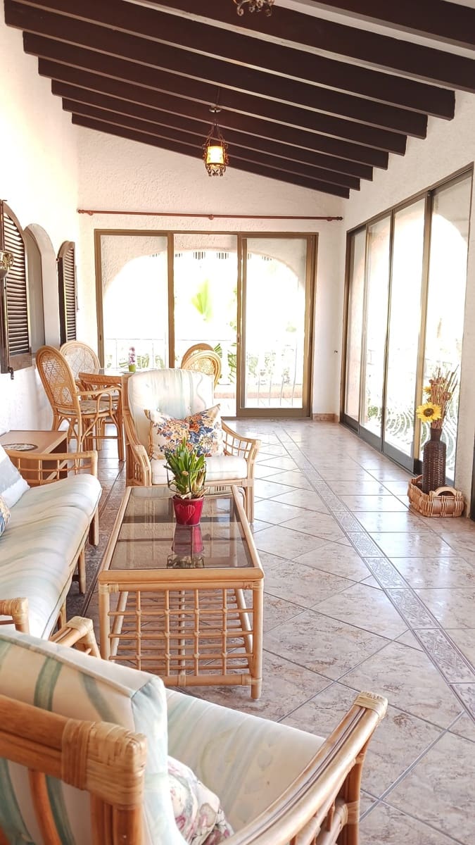 4 sypialnia Willa na sprzedaż w Denia z basenem garażem - 575 000 € (Ref: 8617229)