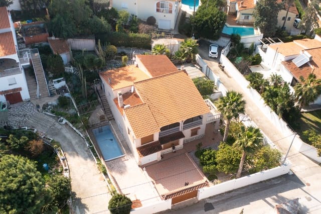 4 soveværelse Villa til salg i La Pedrera - Vessanes, Dénia med swimmingpool garage - € 560.000 (Ref: 8617229)