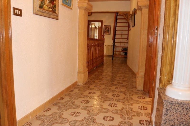 6 soveværelse Finca/Landehus til salg i Denia med swimmingpool garage - € 1.100.000 (Ref: 8764742)