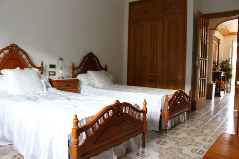 6 soveværelse Finca/Landehus til salg i Denia med swimmingpool garage - € 1.100.000 (Ref: 8764742)