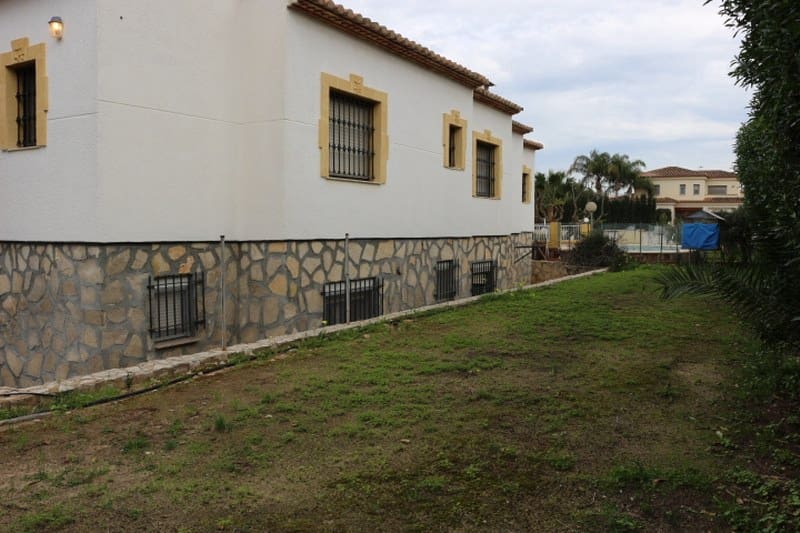 6 soveværelse Finca/Landehus til salg i Denia med swimmingpool garage - € 1.100.000 (Ref: 8764742)